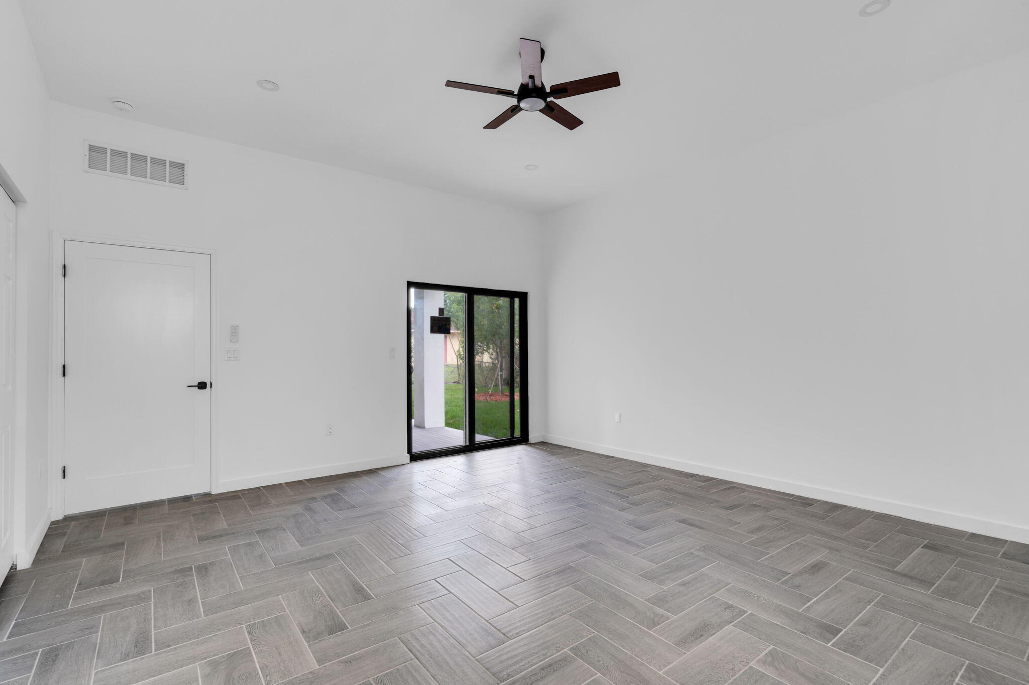 867 NW 27th Terrace