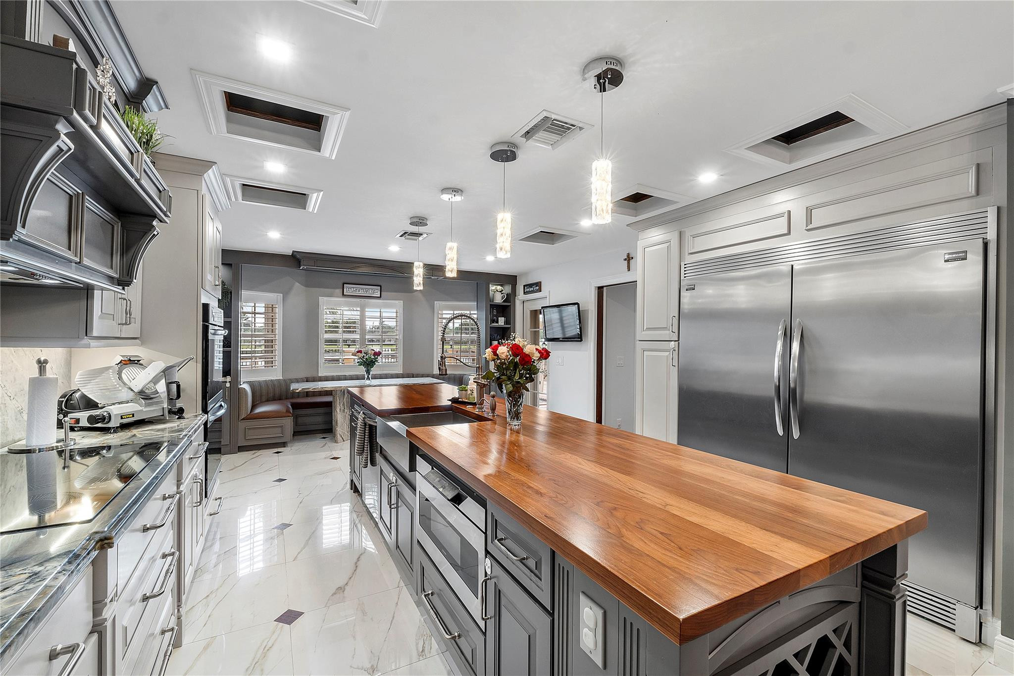 133 SW 121st Way