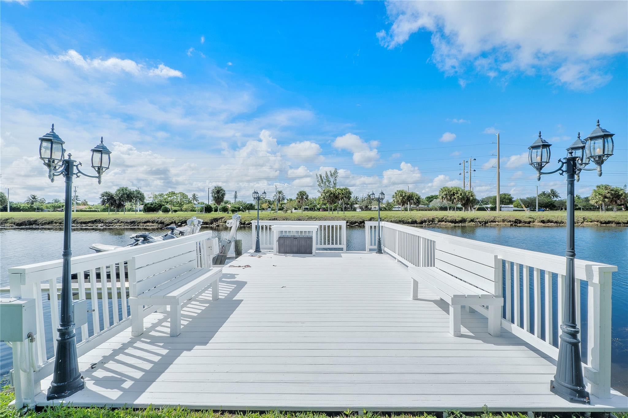 133 SW 121st Way