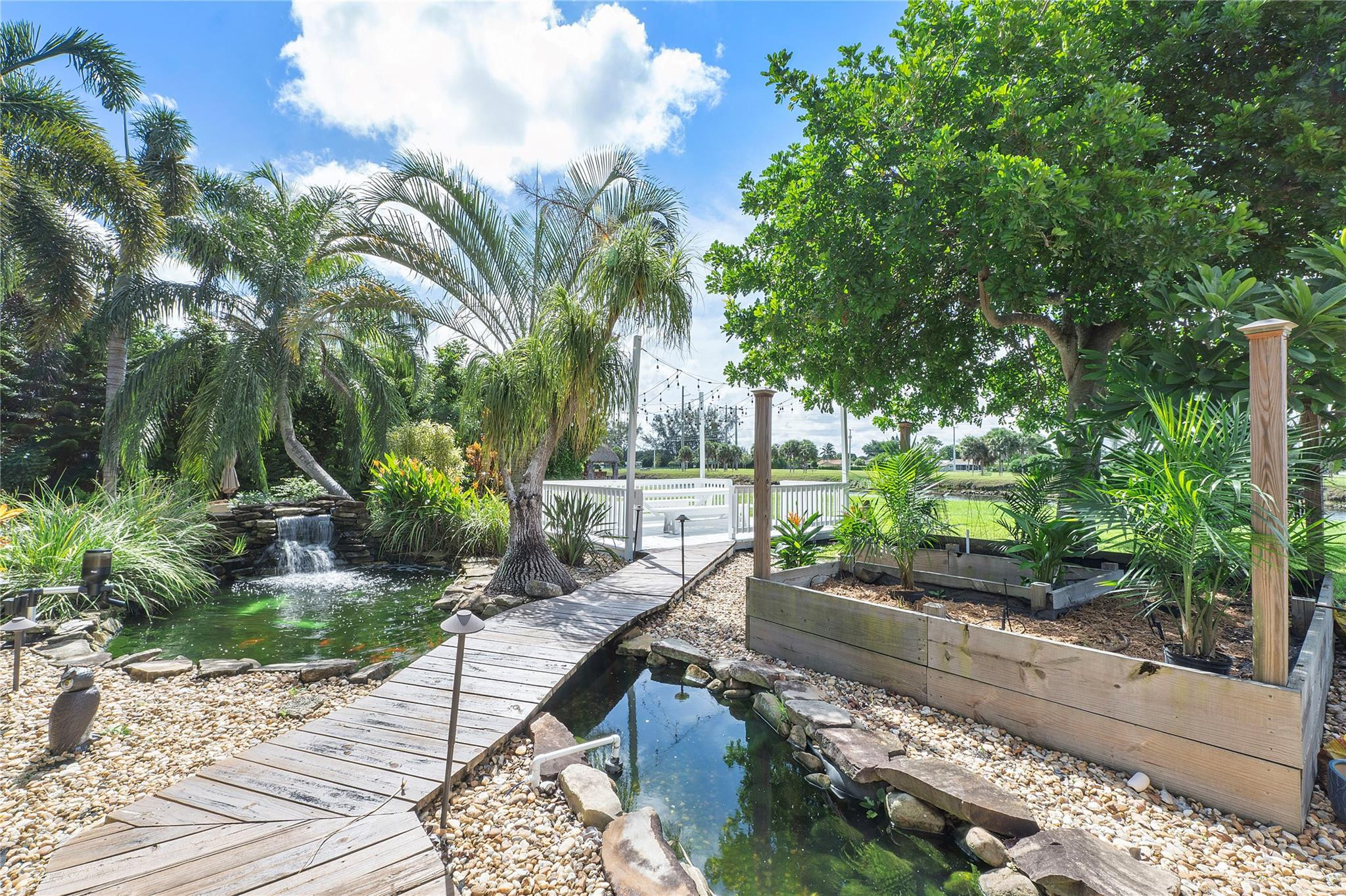 133 SW 121st Way