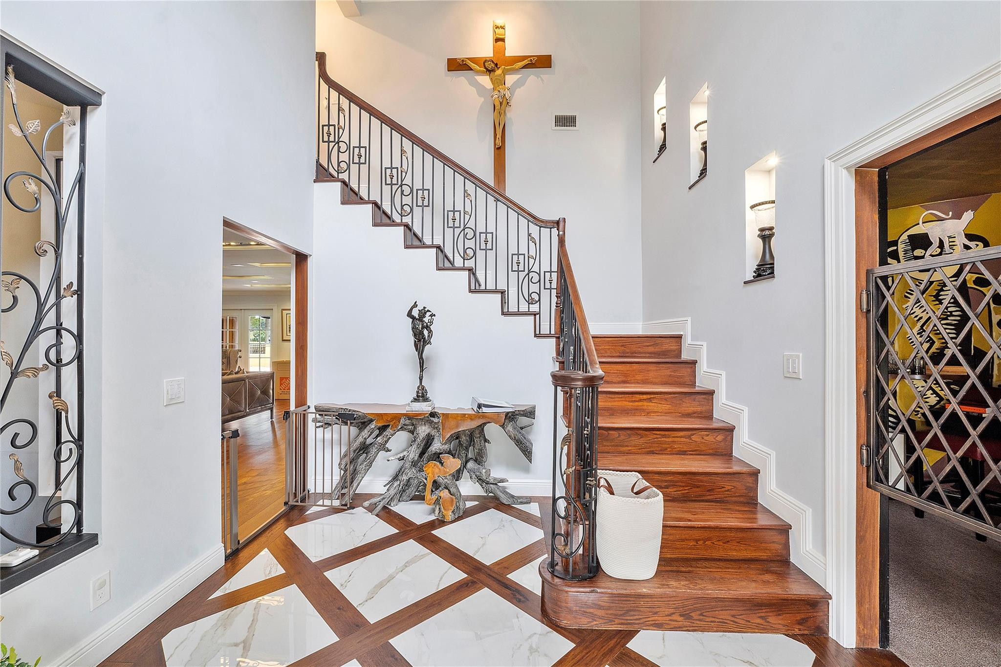 133 SW 121st Way