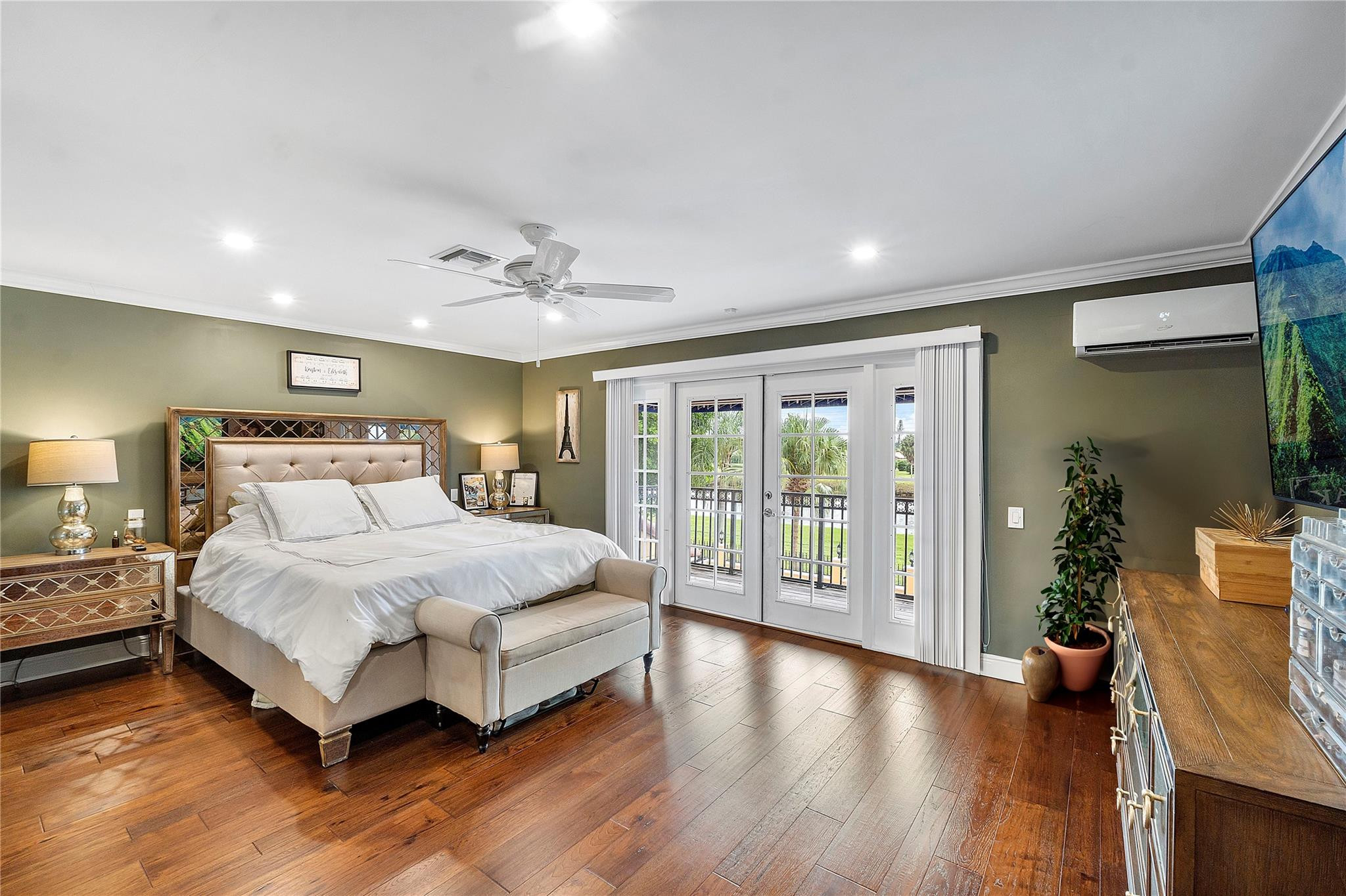 133 SW 121st Way