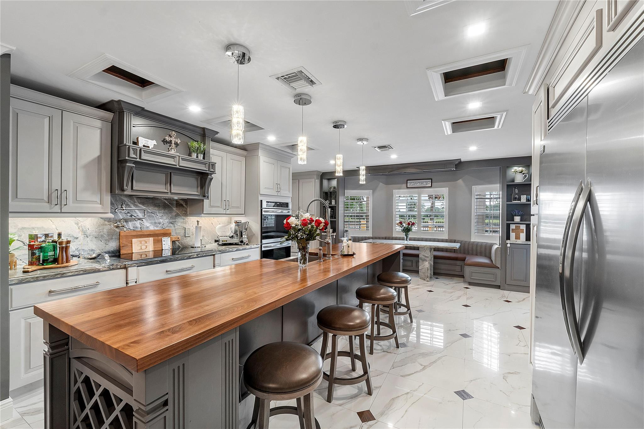 133 SW 121st Way