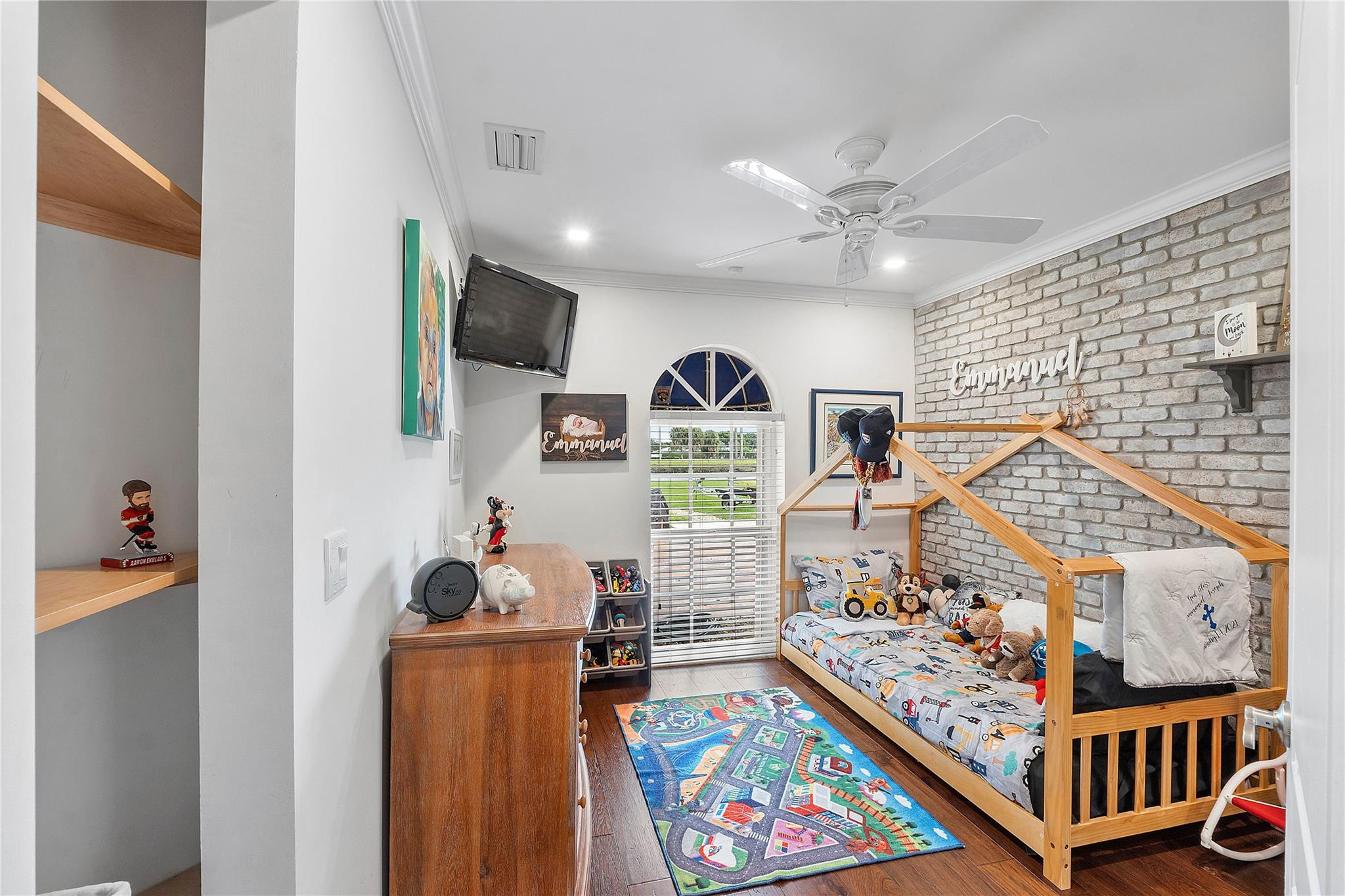 133 SW 121st Way