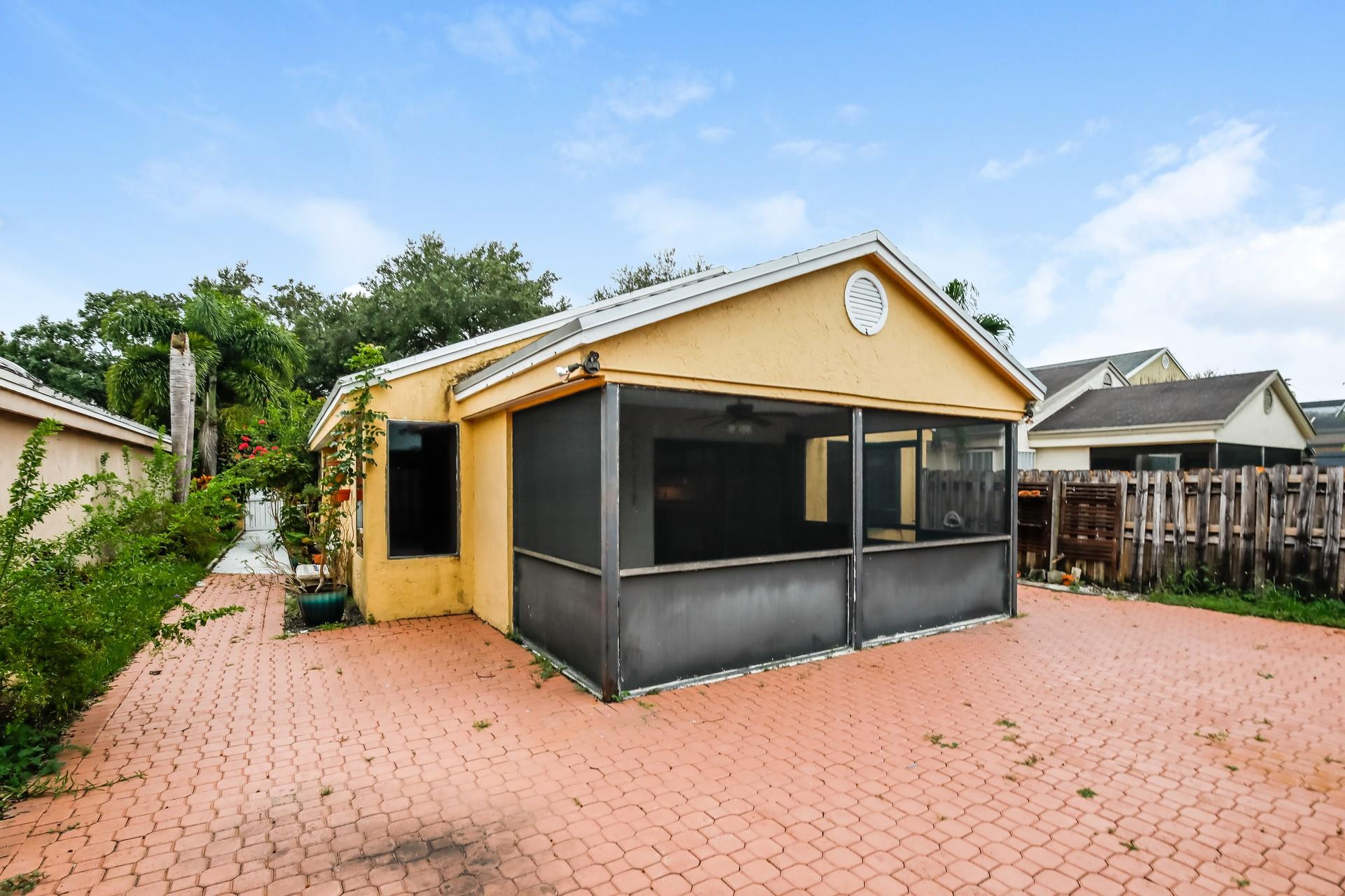 3721 NW 19th Street