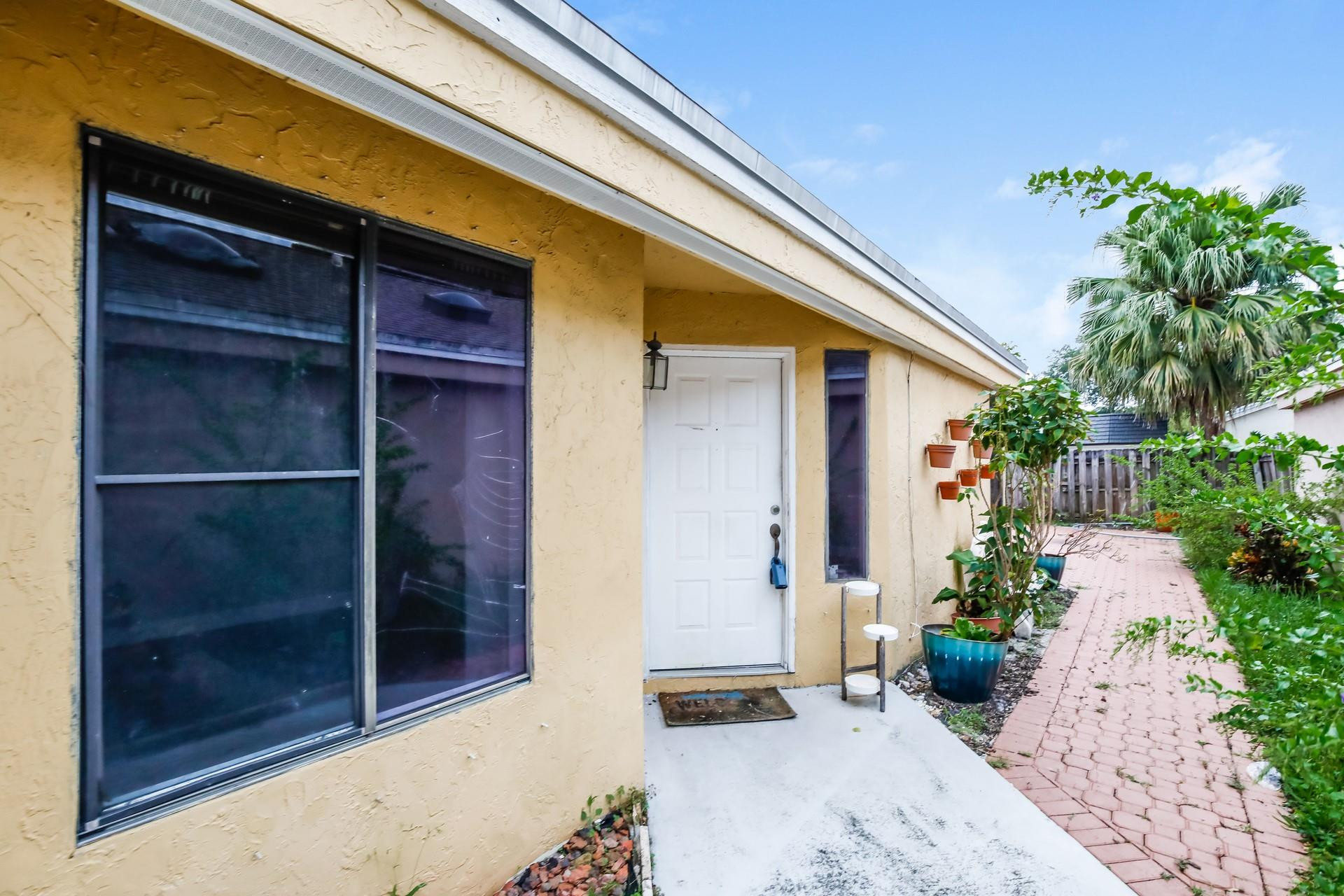 3721 NW 19th Street