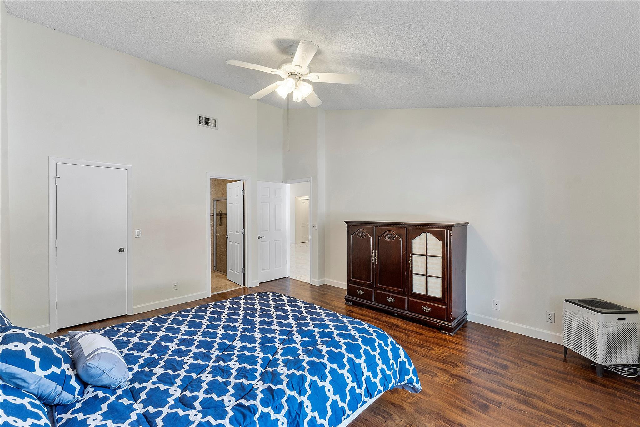 7133 Wisteria Way