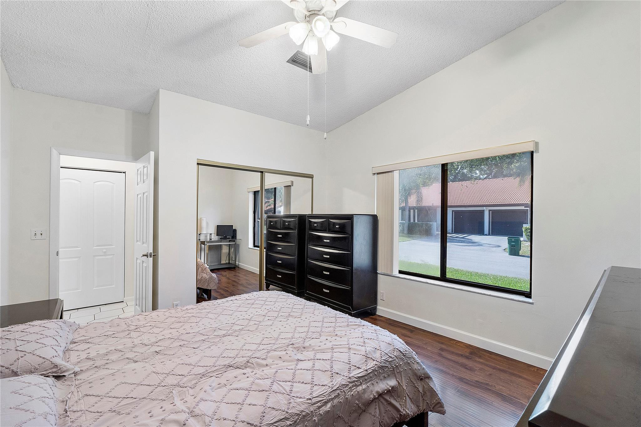 7133 Wisteria Way