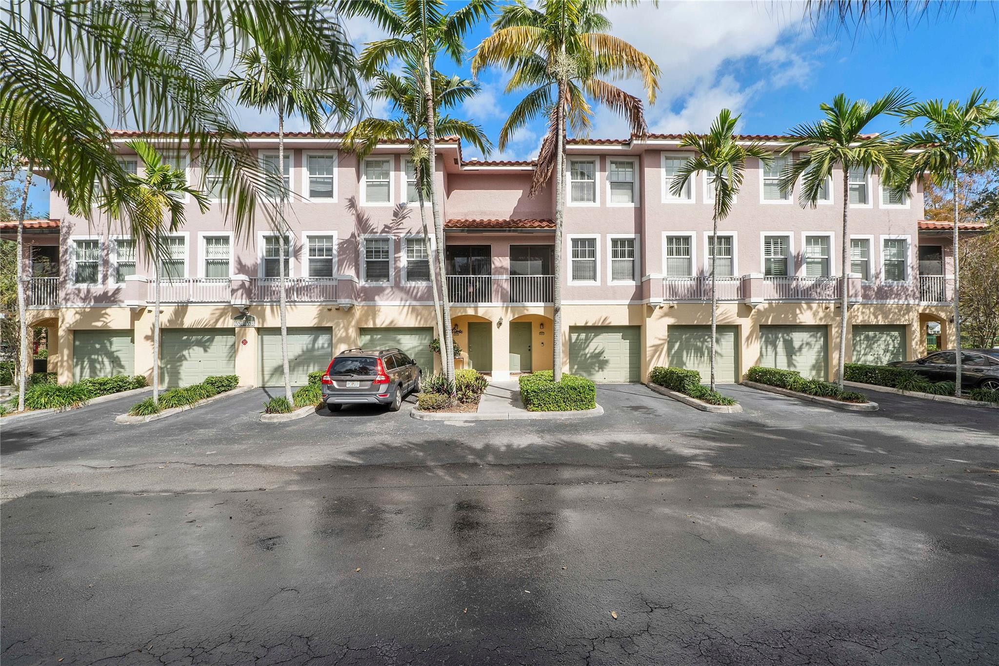 6528 W Sample Road 6528