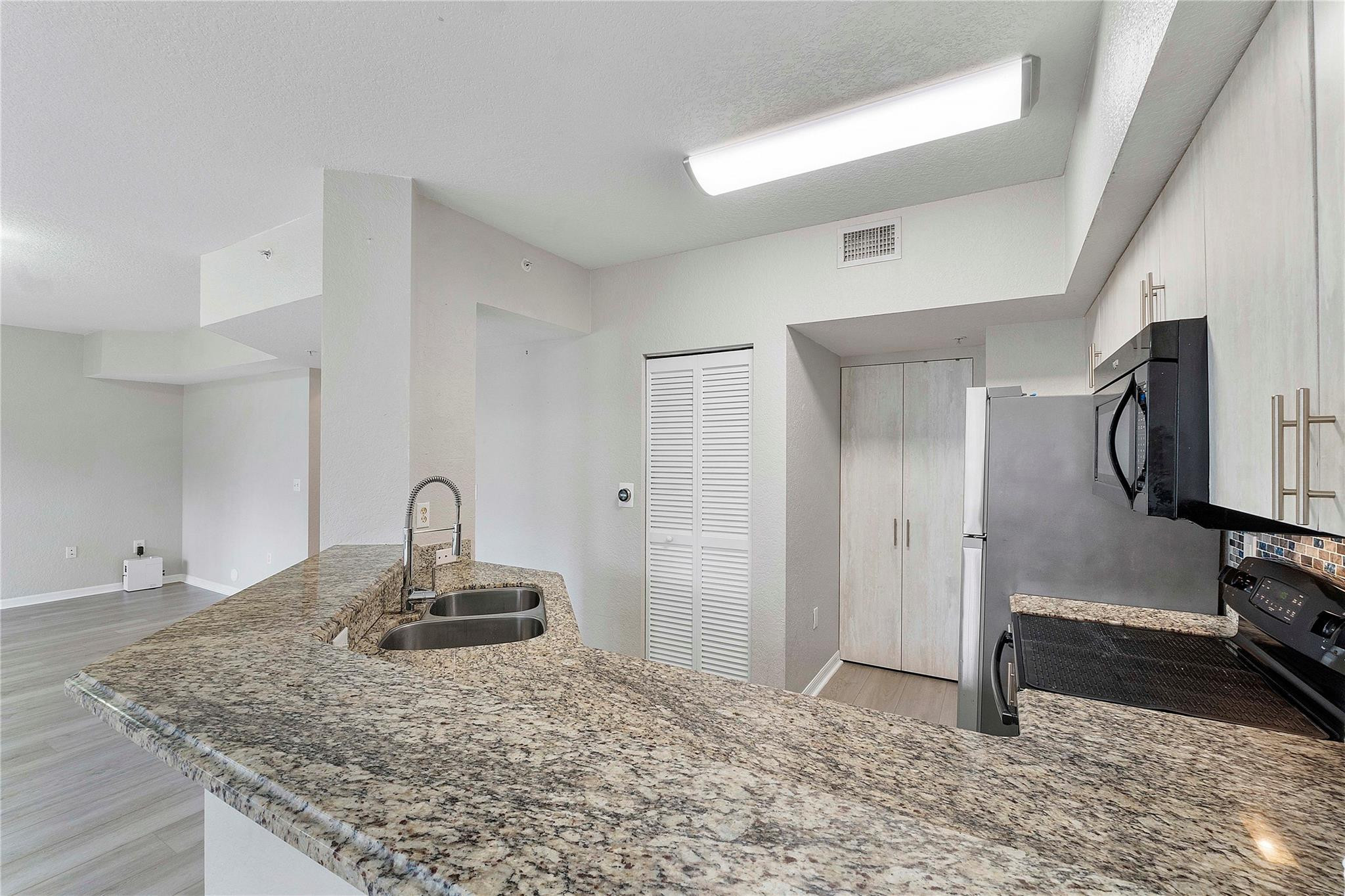 6528 W Sample Road 6528