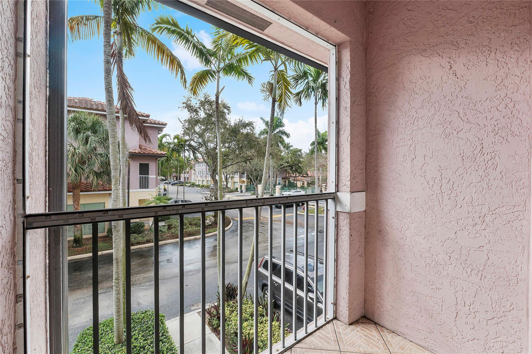 6528 W Sample Road 6528
