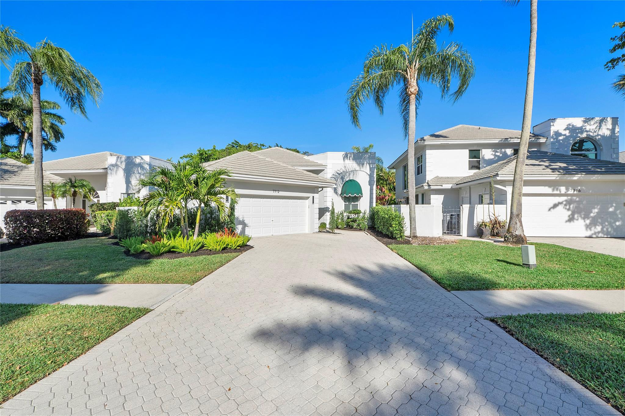 7712 Travlers Tree Drive