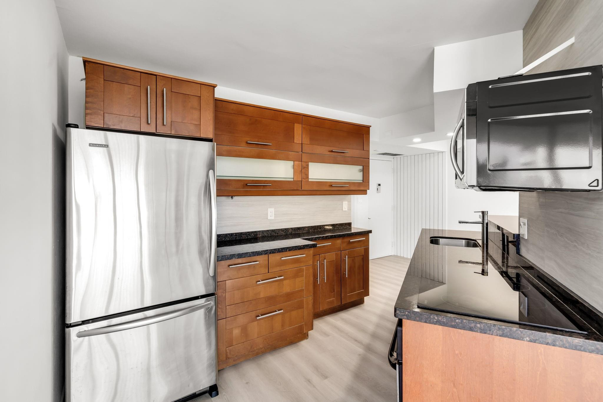 6911 Environ Boulevard 6G