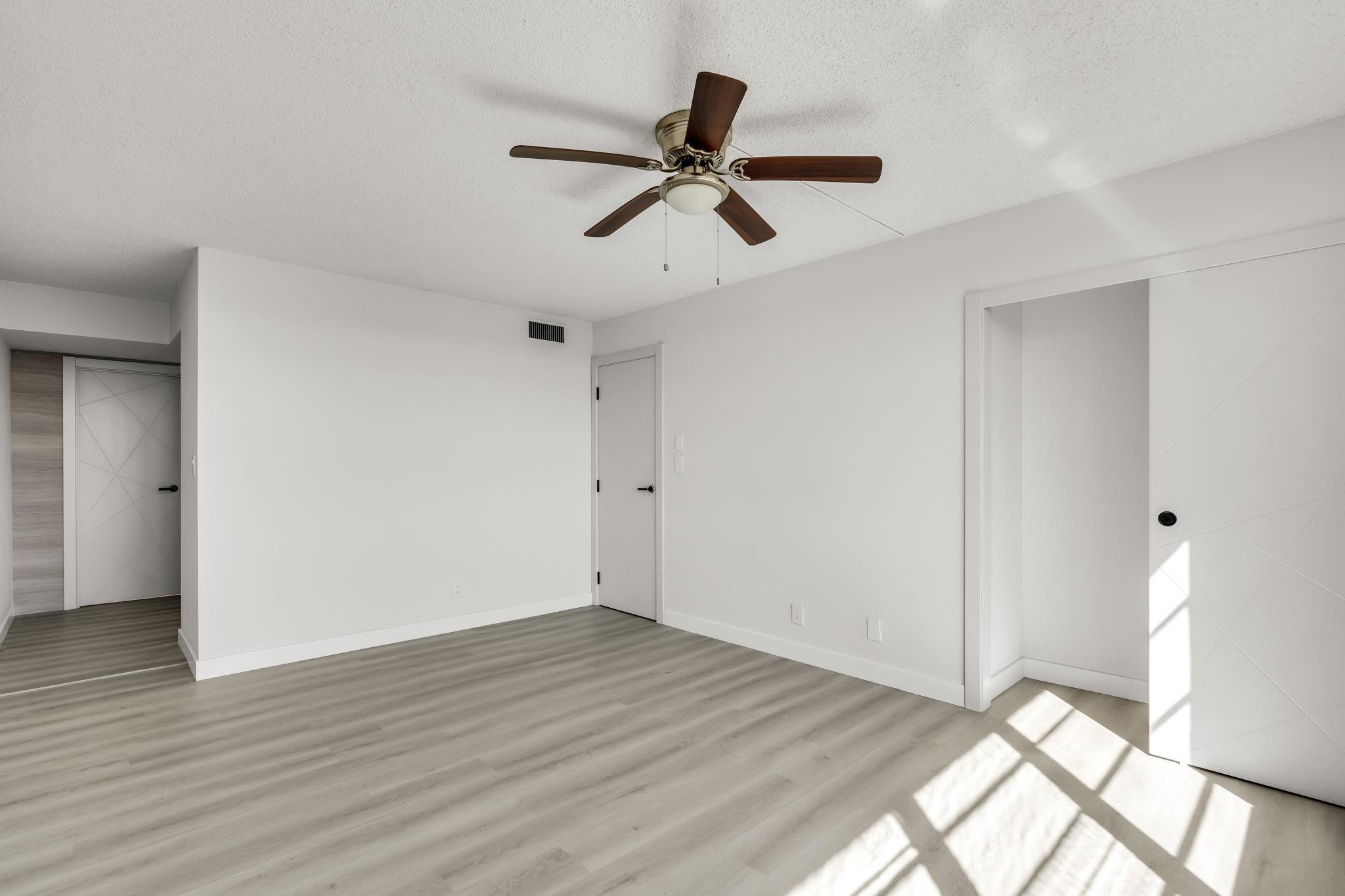 6911 Environ Boulevard 6G