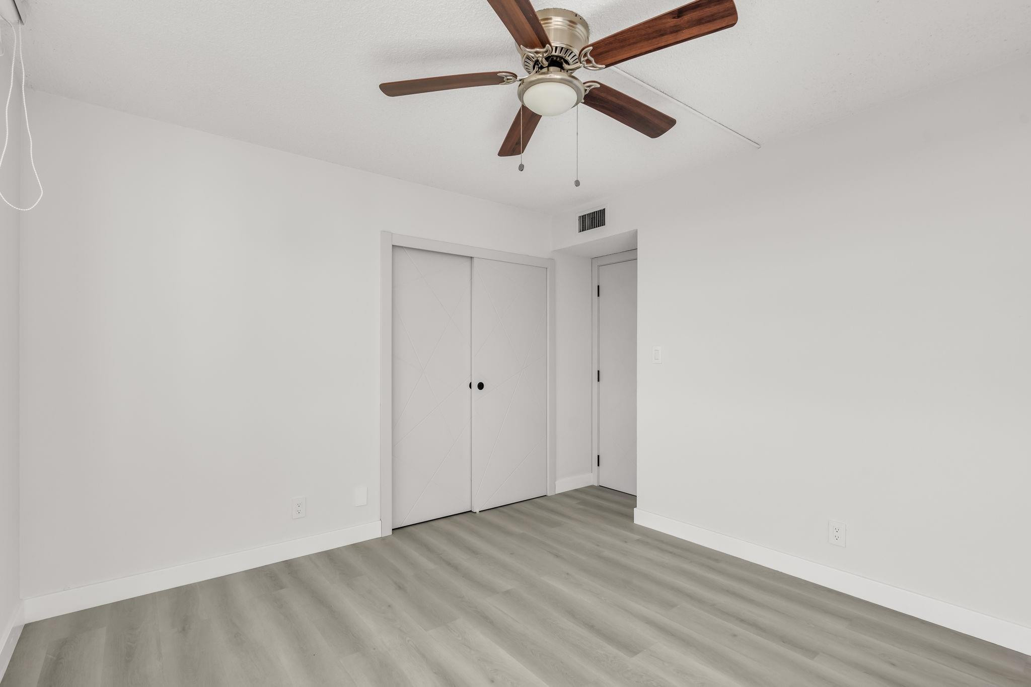 6911 Environ Boulevard 6G