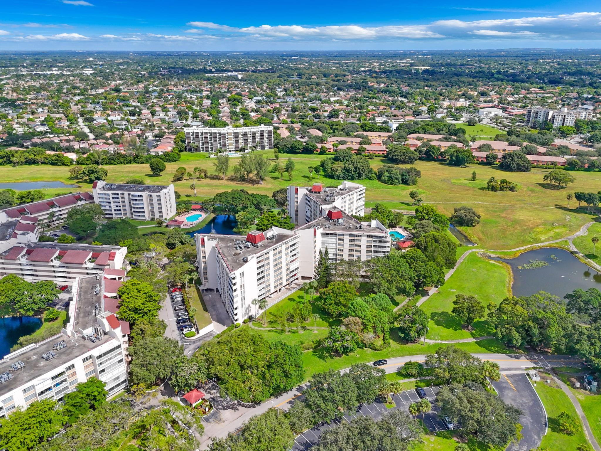6911 Environ Boulevard 6G