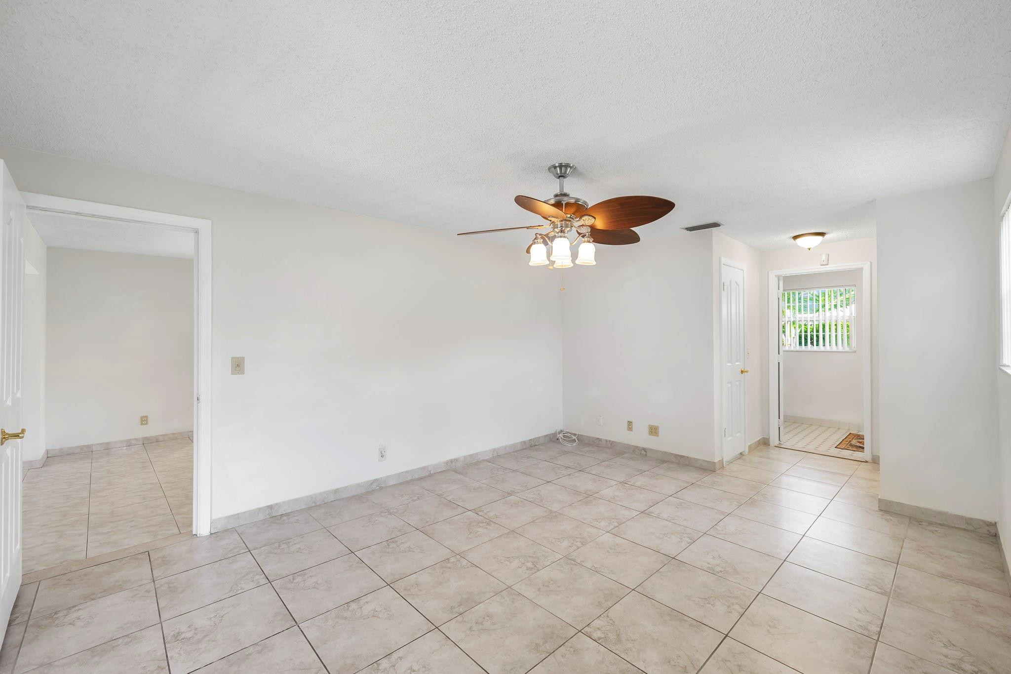 3881 NW 100th Avenue
