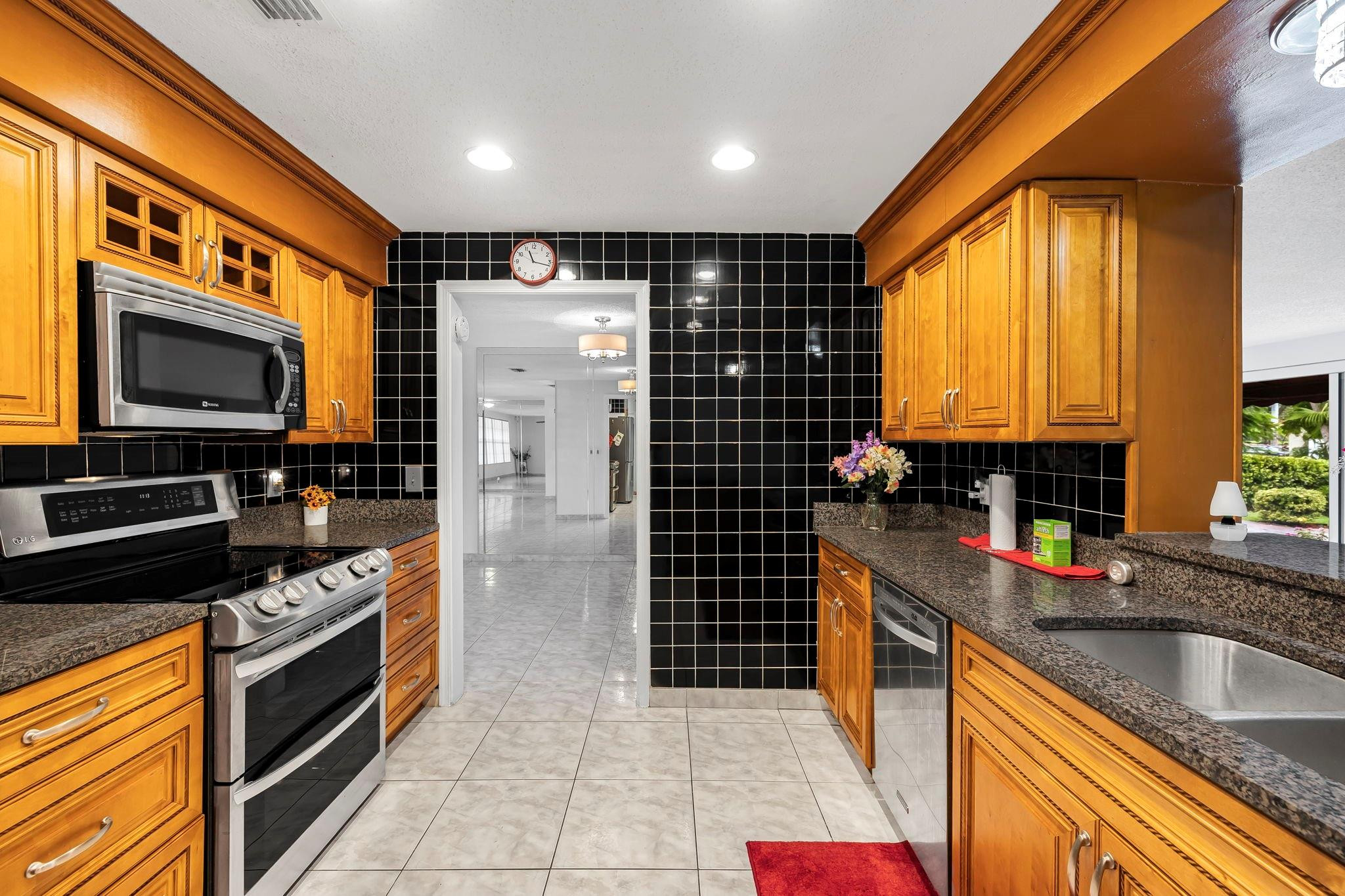 3881 NW 100th Avenue