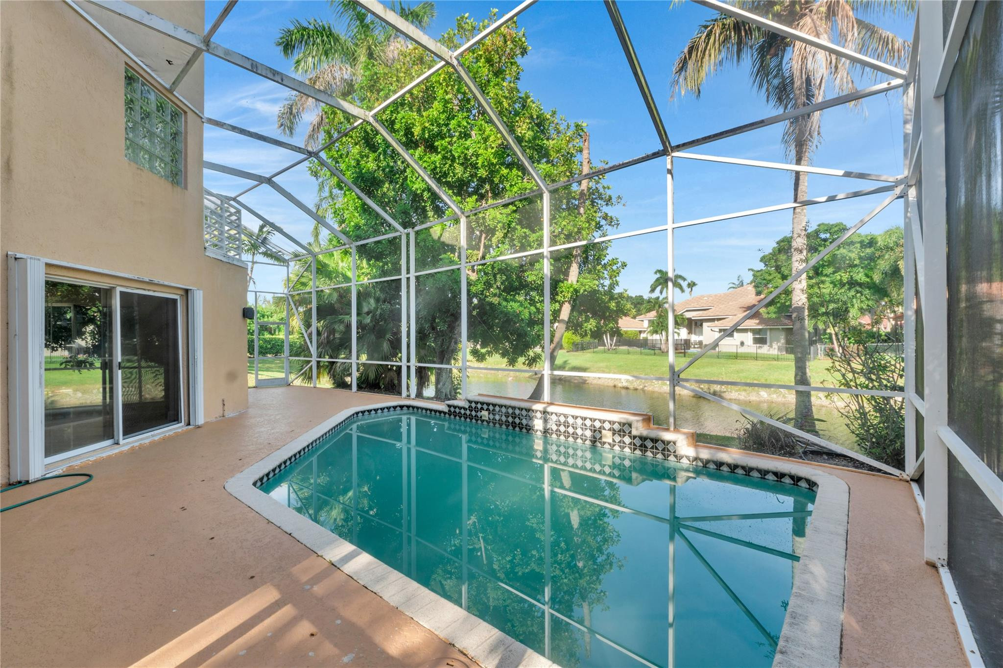 5911 NW 59th Avenue