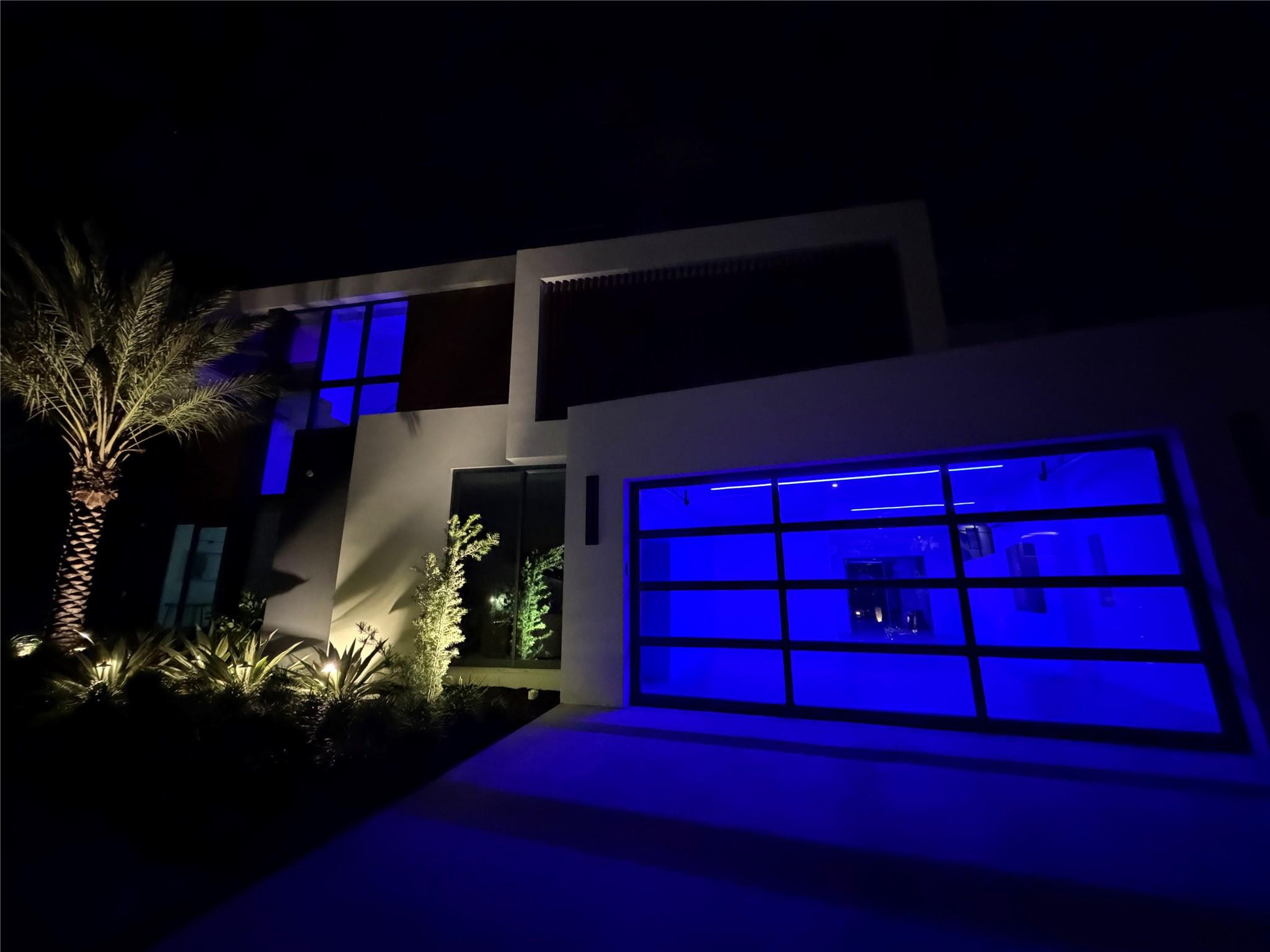 2880 NE 28th Street