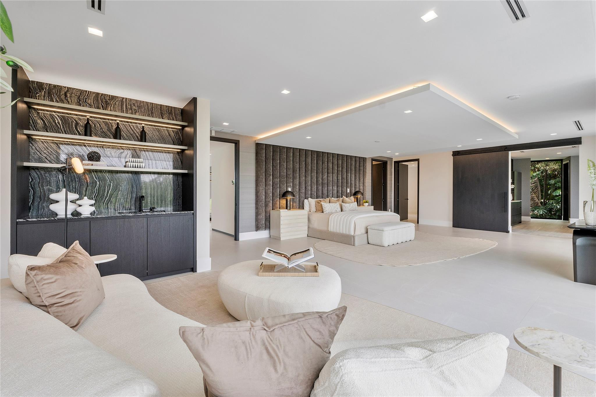 681 Golden Harbour Drive
