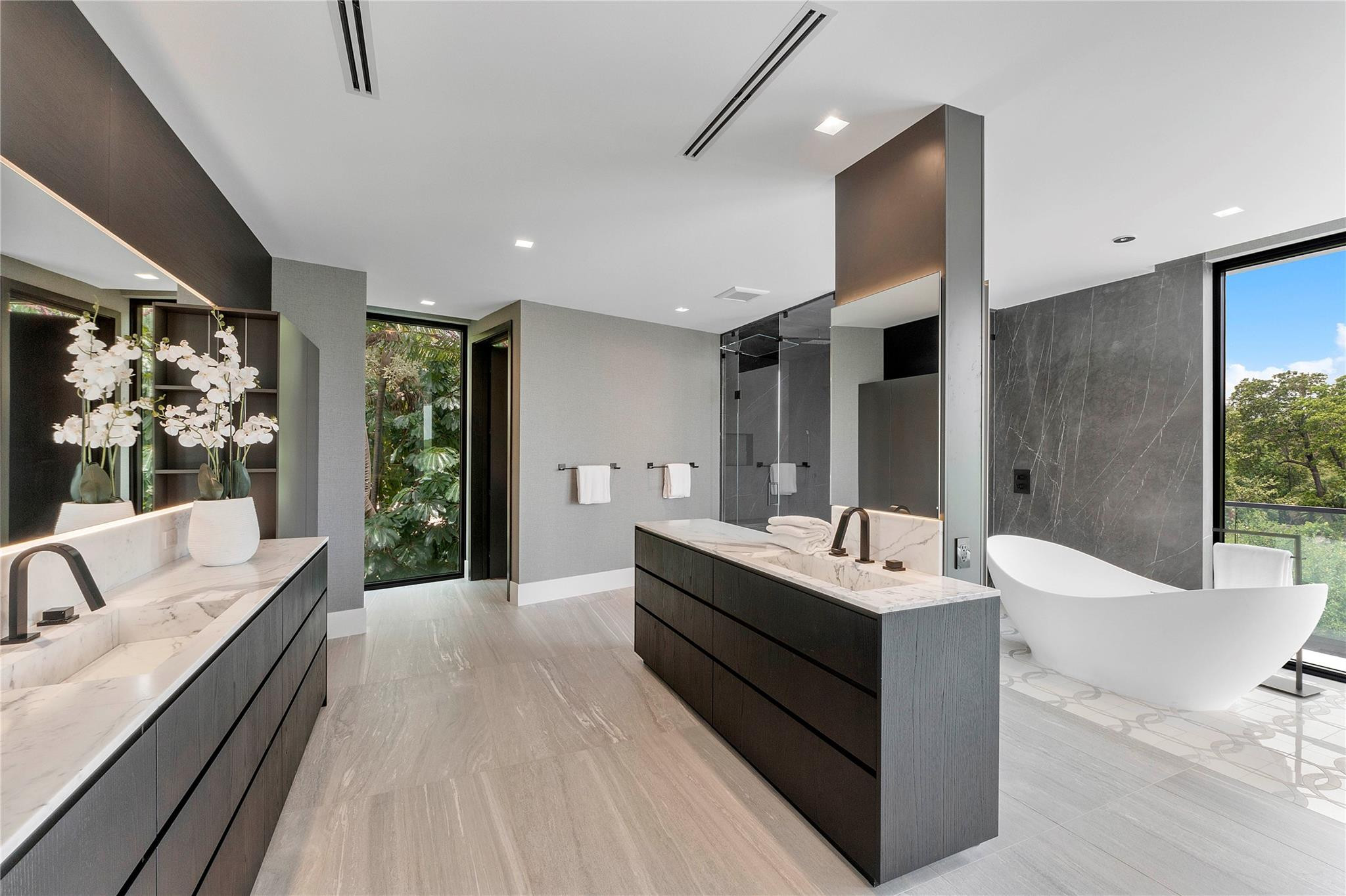 681 Golden Harbour Drive