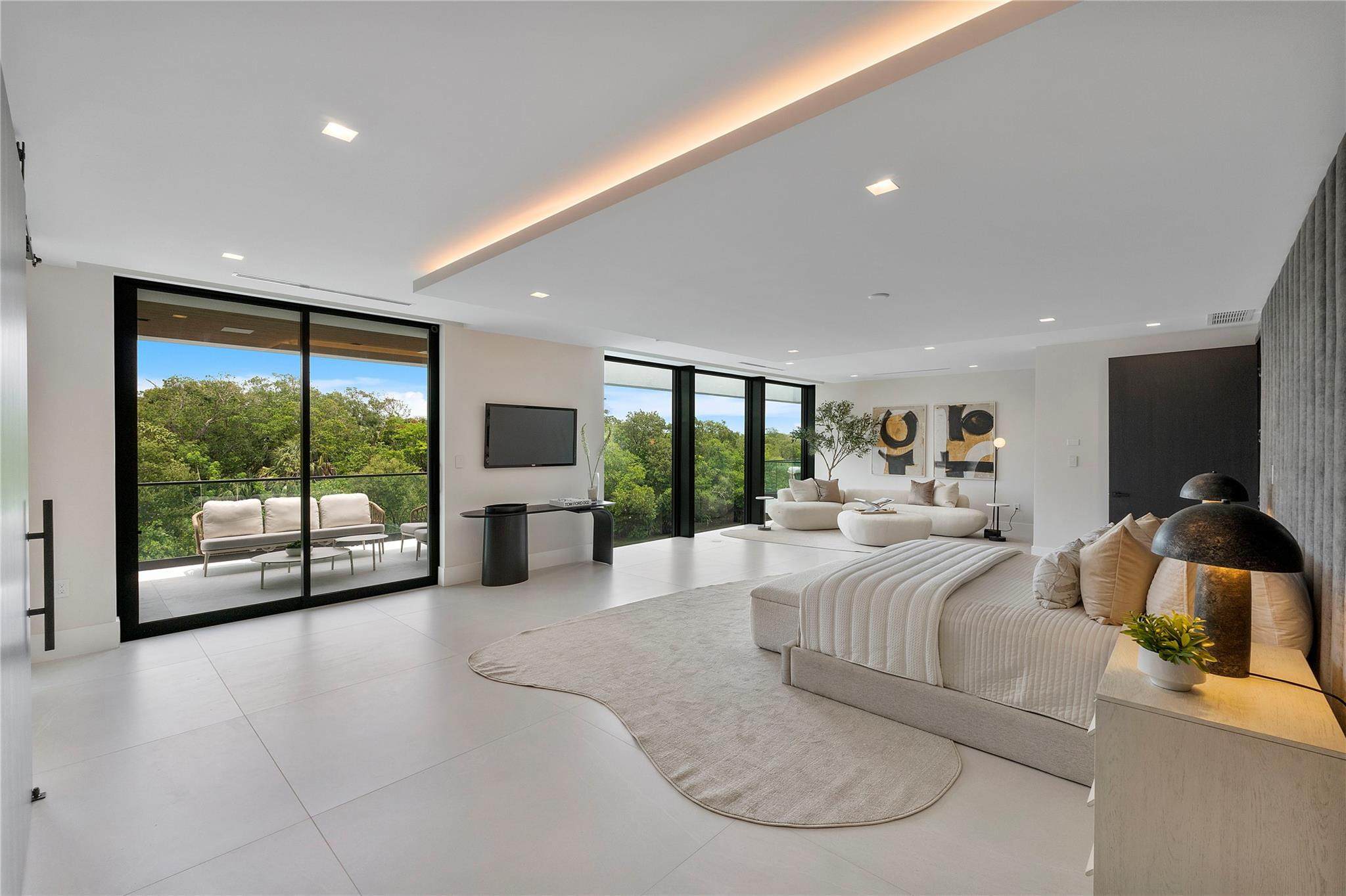 681 Golden Harbour Drive