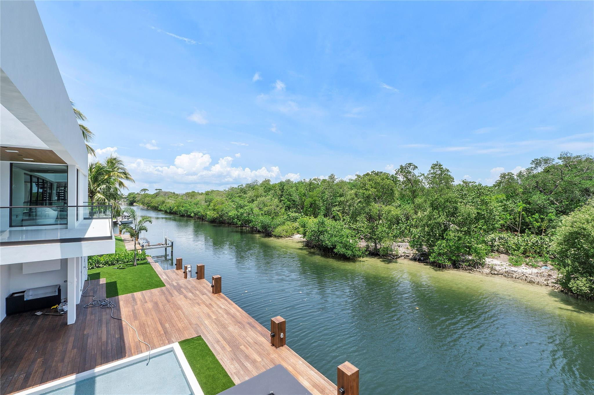 681 Golden Harbour Drive