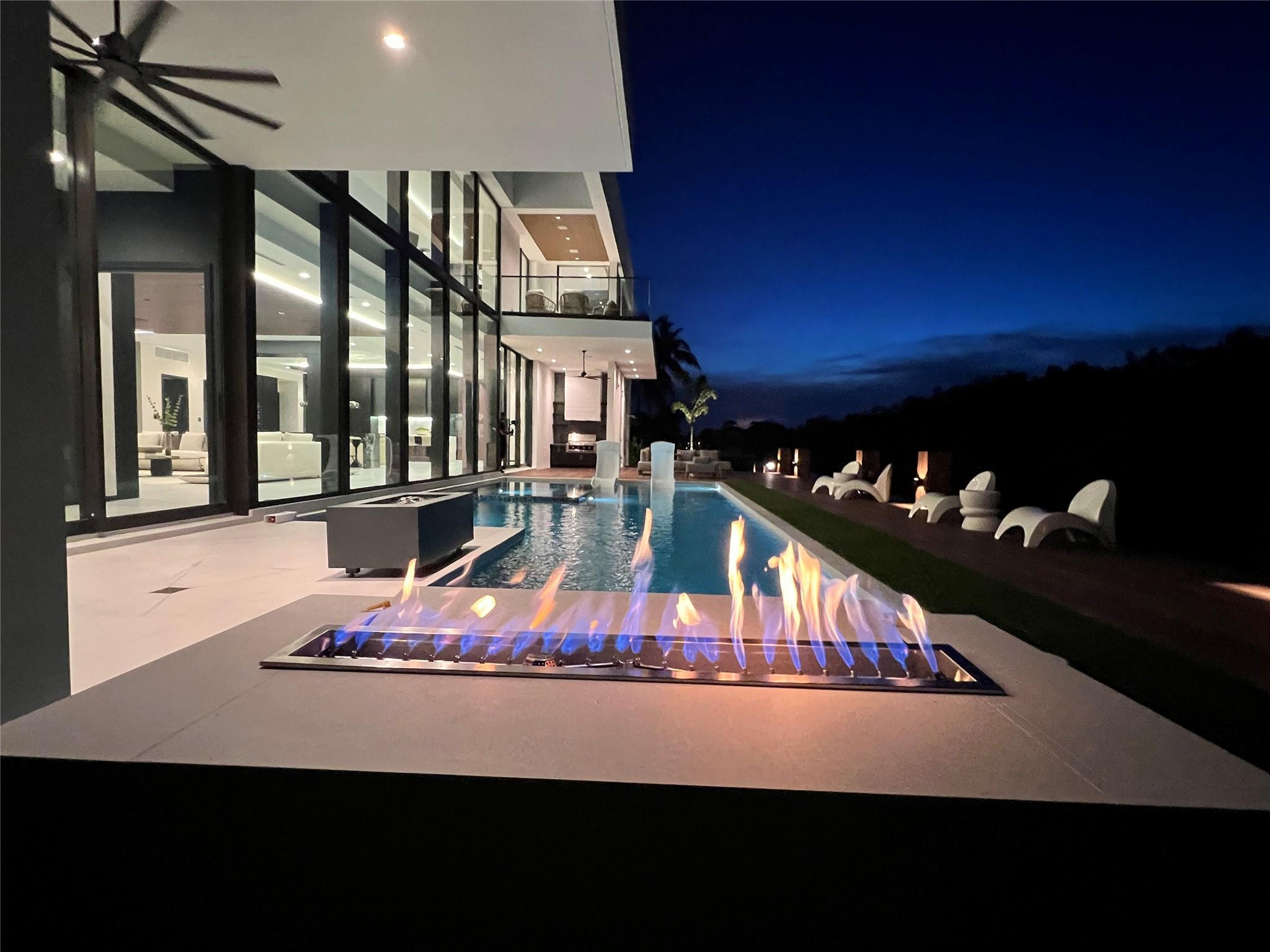 681 Golden Harbour Drive