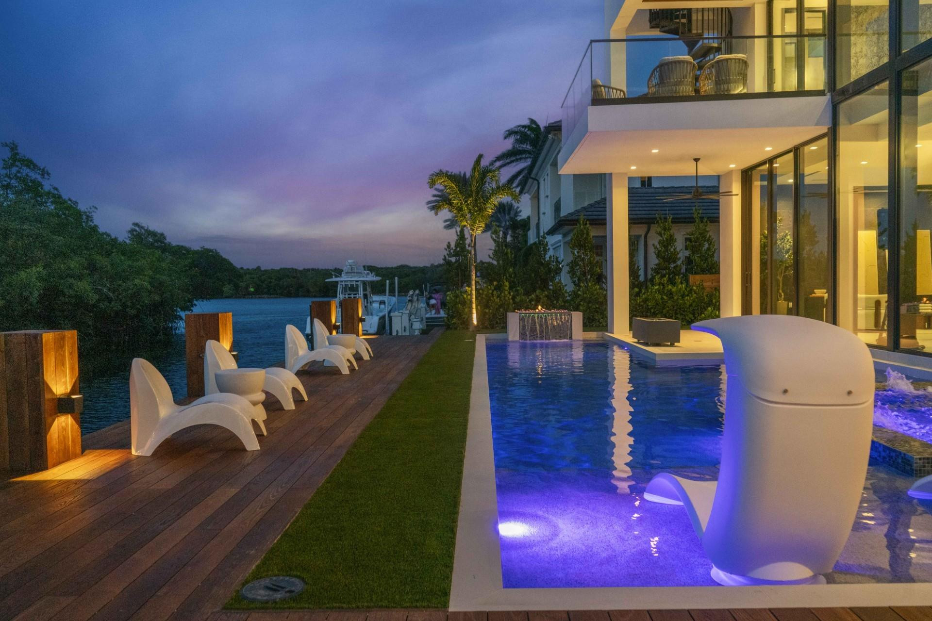681 Golden Harbour Drive