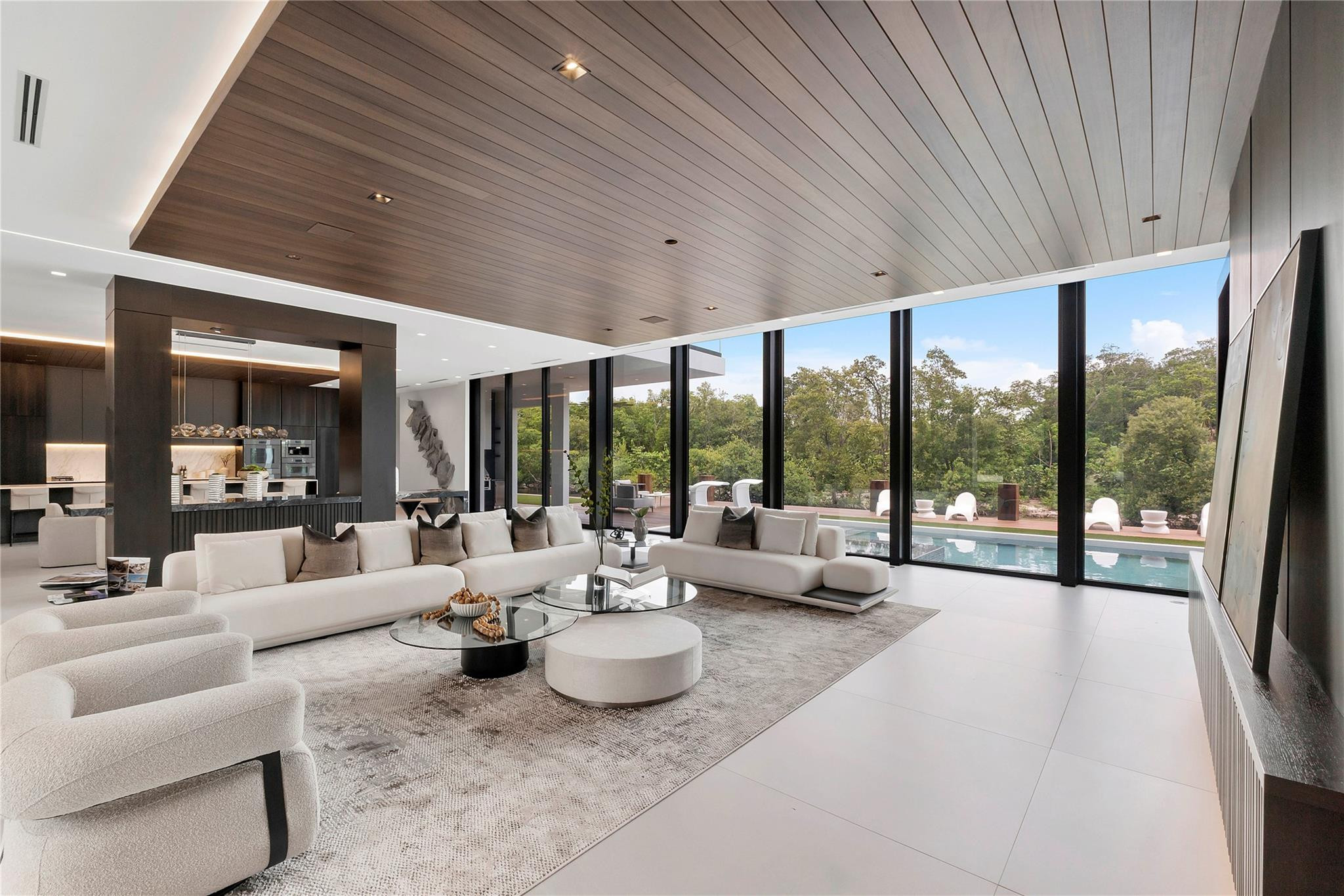 681 Golden Harbour Drive