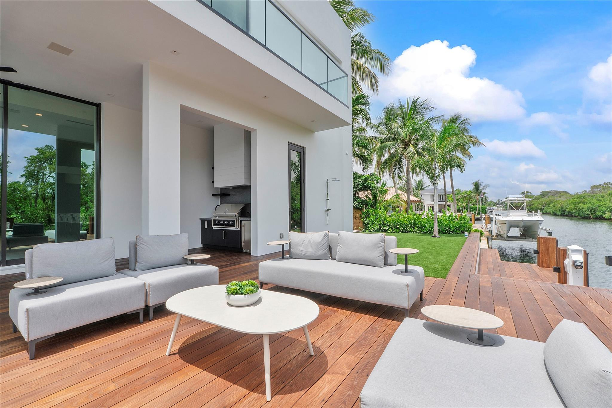 681 Golden Harbour Drive