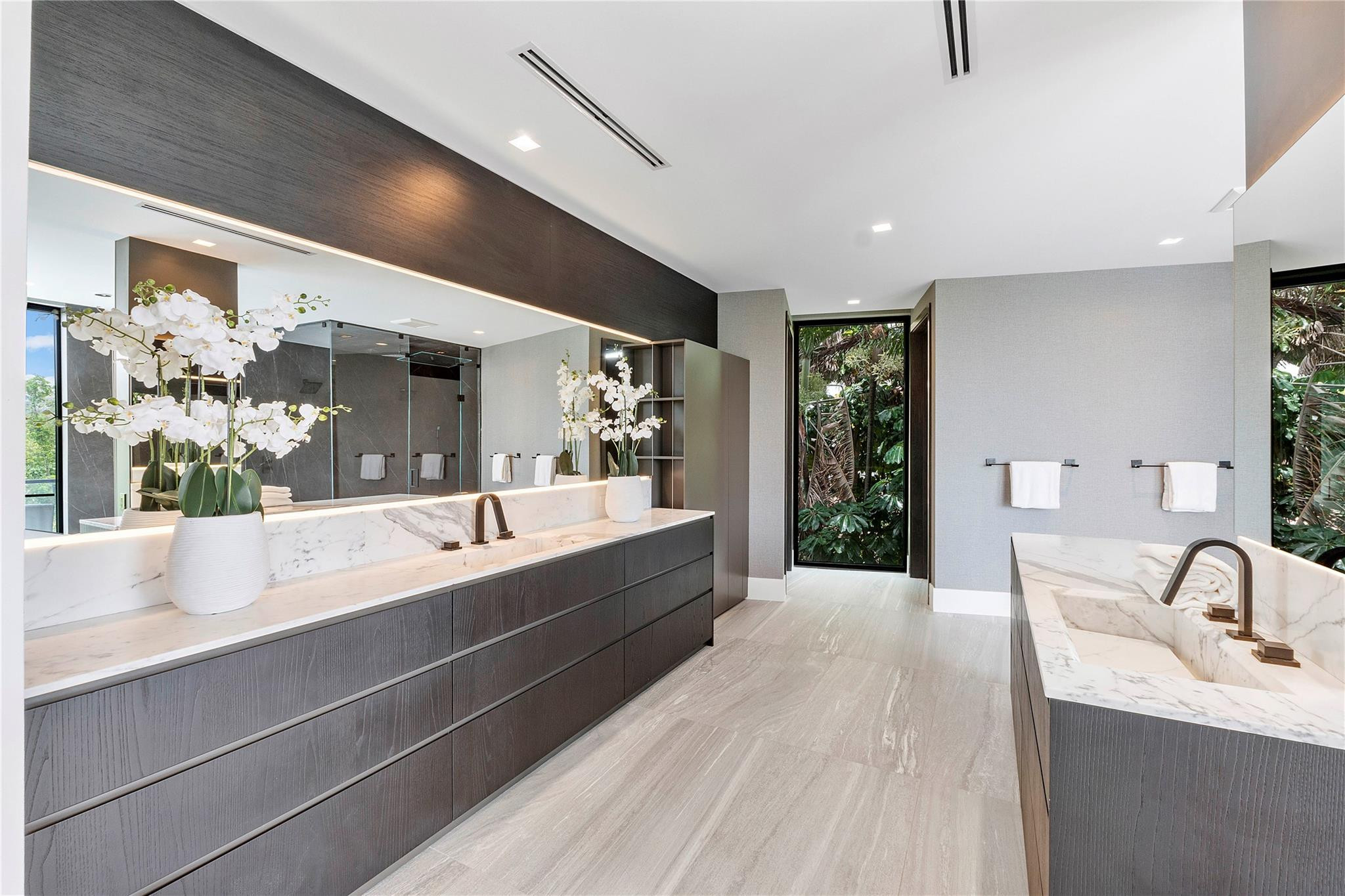 681 Golden Harbour Drive