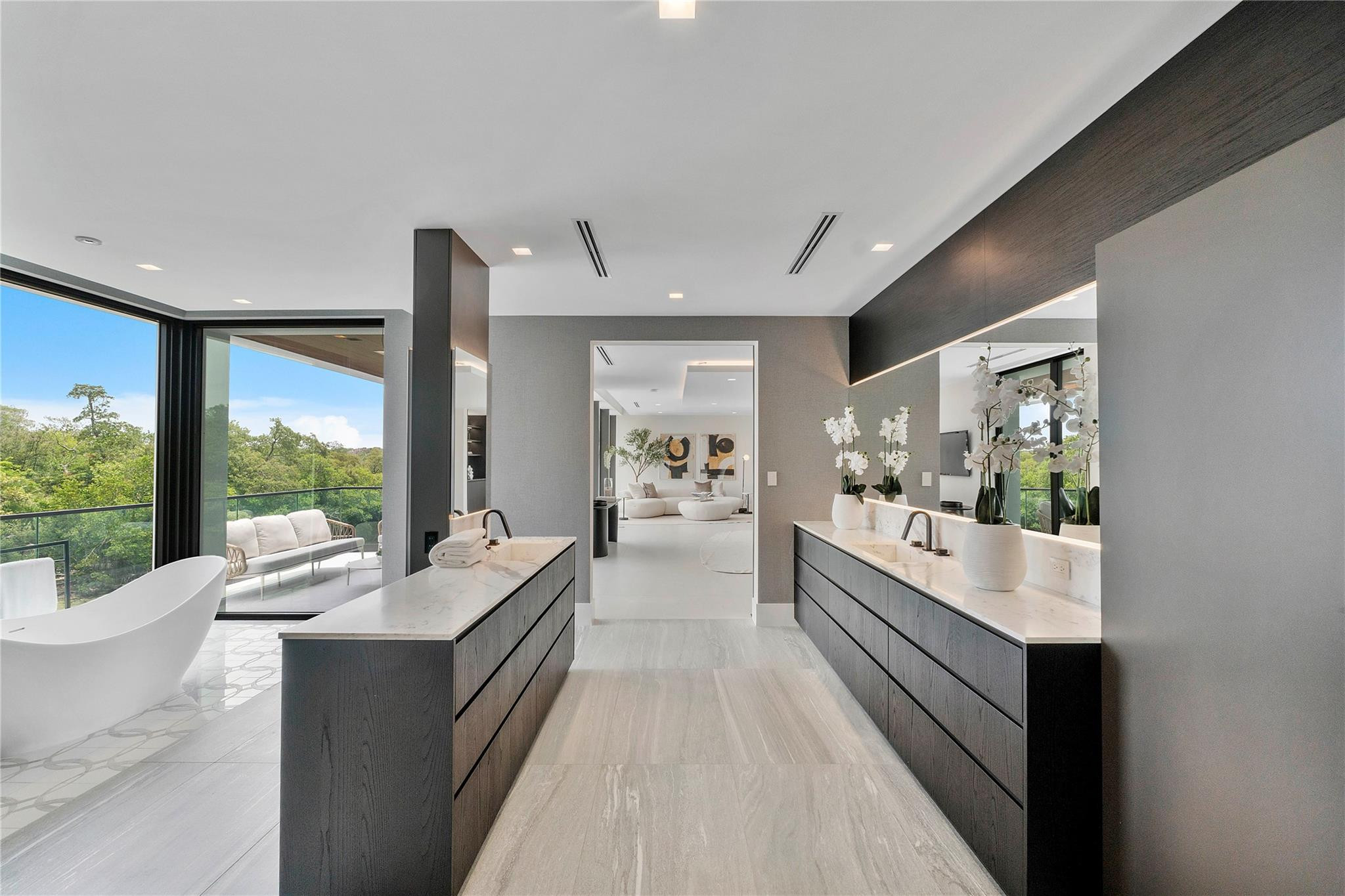 681 Golden Harbour Drive