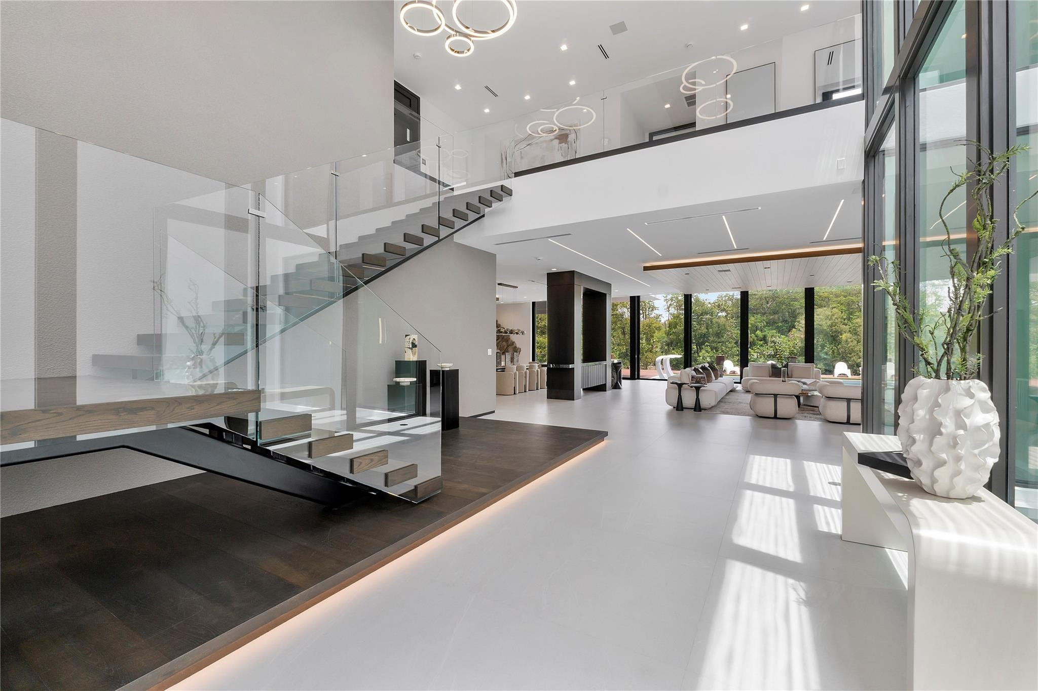 681 Golden Harbour Drive