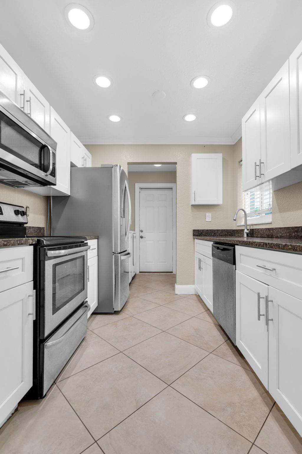 3981 NW 81st Terrace