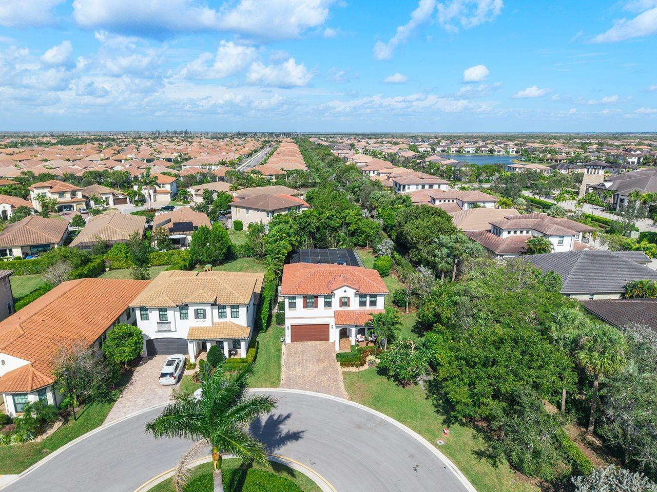 11725 Bayview Circle