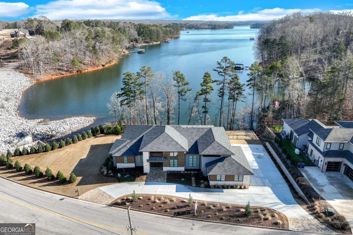 799 East Lake Drive