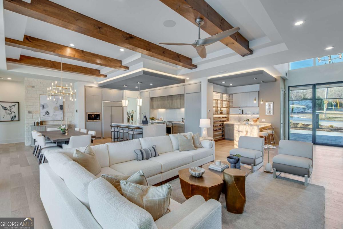 799 East Lake Drive