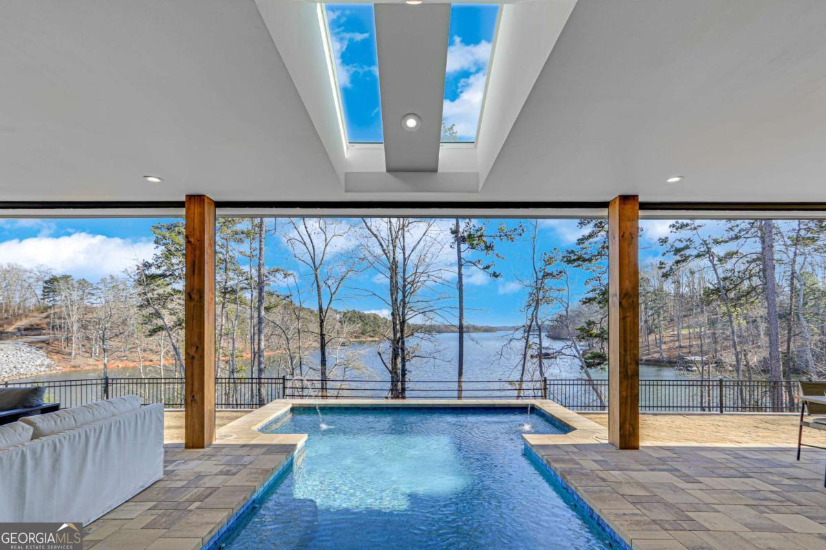 799 East Lake Drive