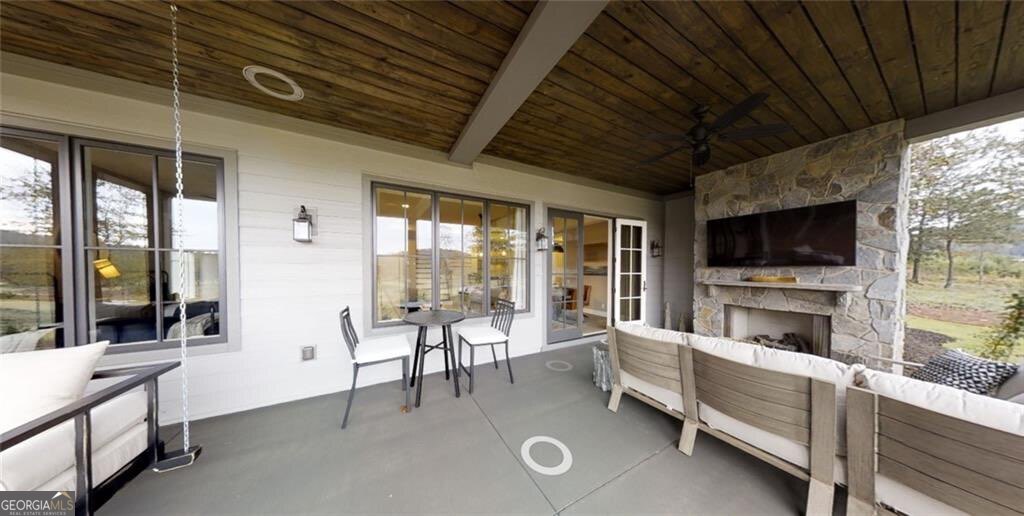 1042 A Bruin Court