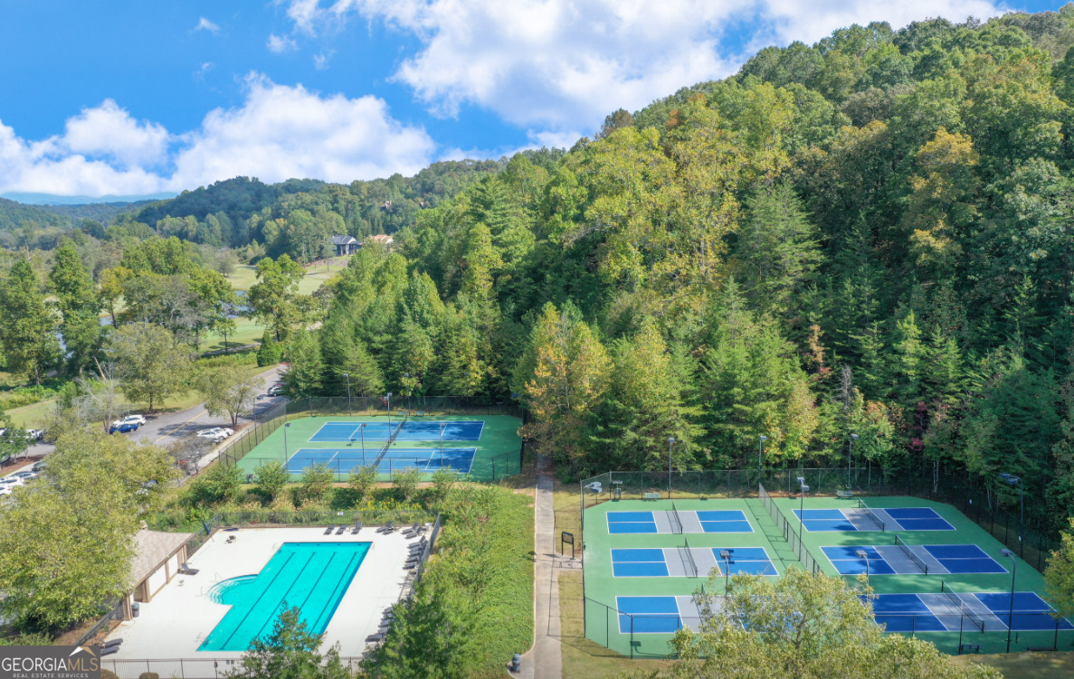 1042 A Bruin Court