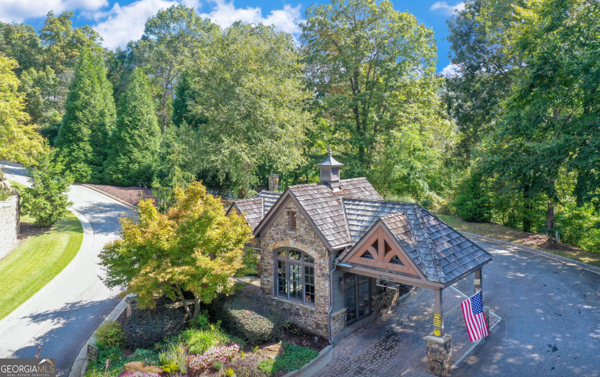 1042 A Bruin Court