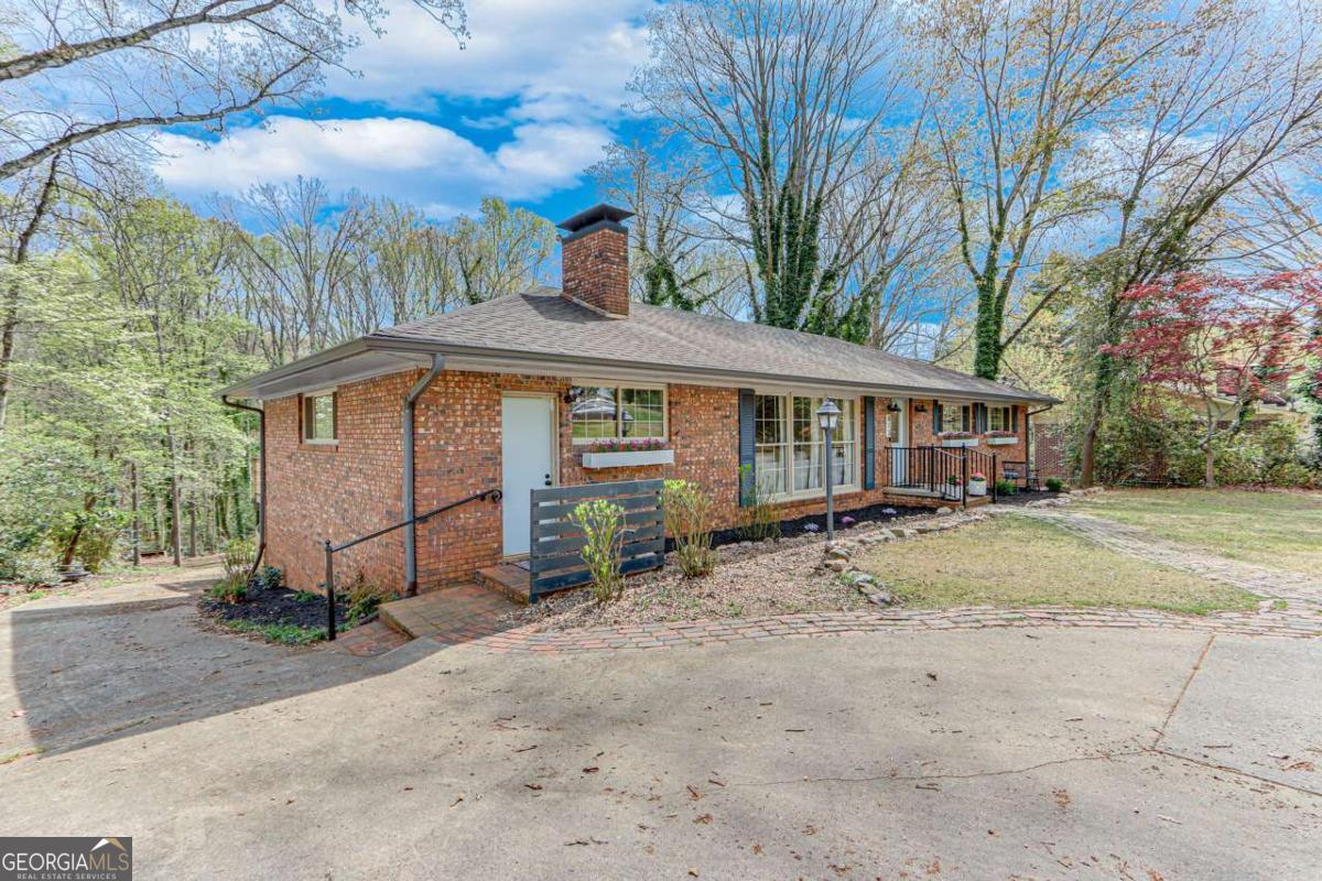 613 Holly Drive