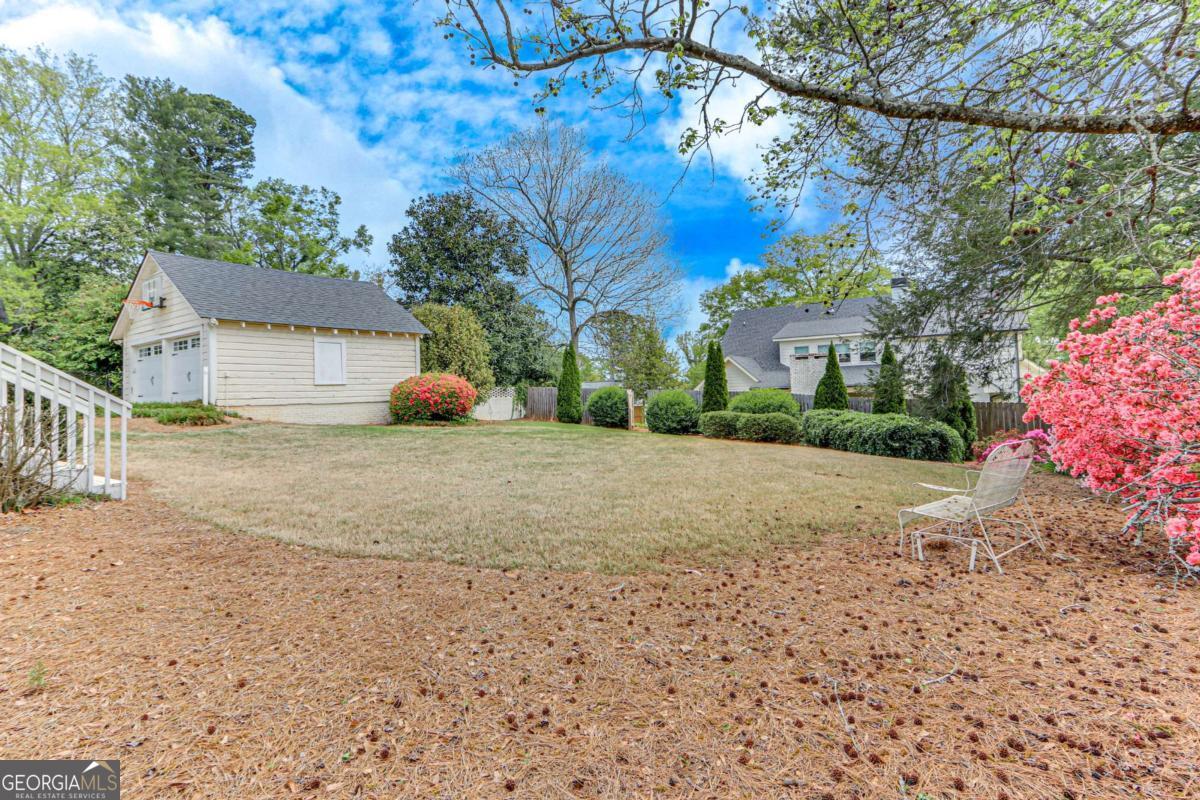 954 Cherokee Road
