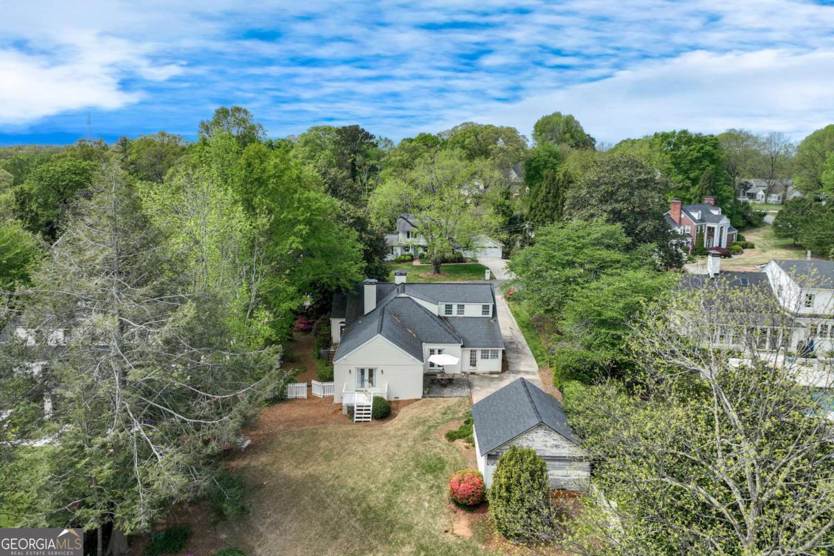 954 Cherokee Road