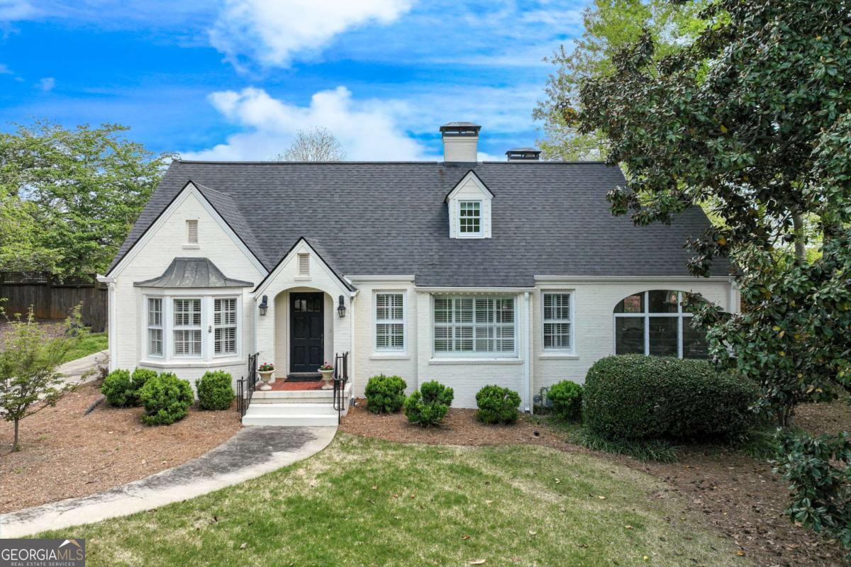 954 Cherokee Road
