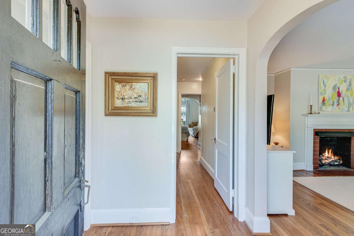 954 Cherokee Road