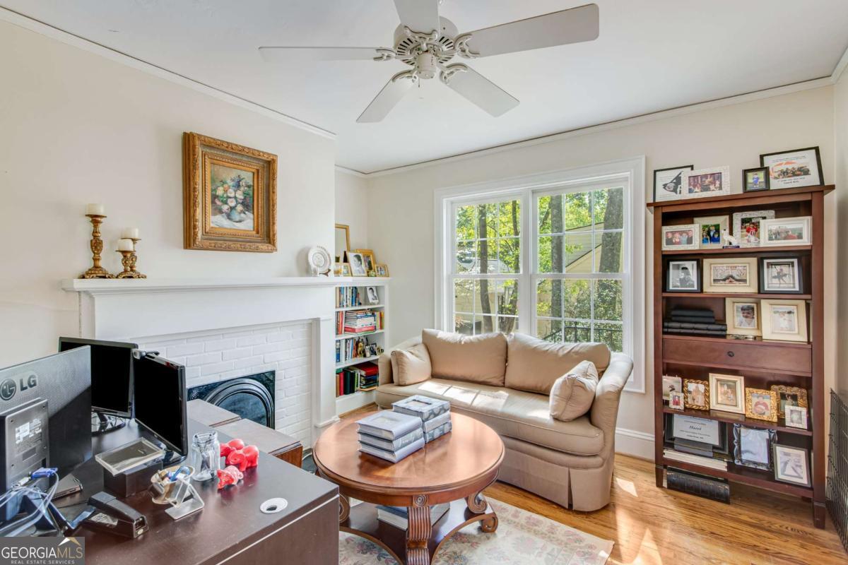 954 Cherokee Road