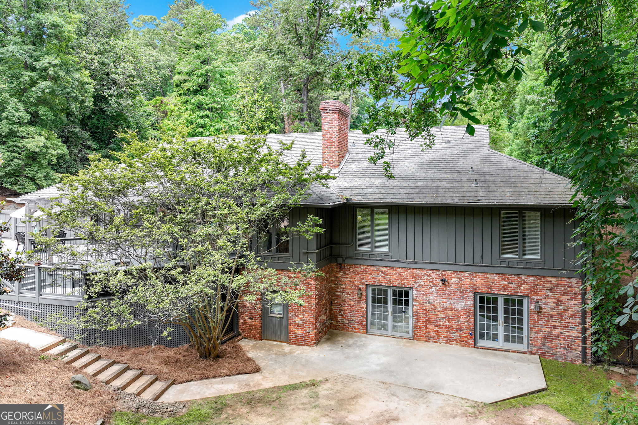 3161 Overlook Drive